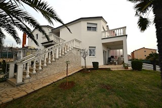 Haus - Verkauf - ISTARSKA - MEDULIN - MEDULIN