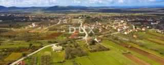 Grundstück - Verkauf - ZADARSKA - BENKOVAC - TINJ