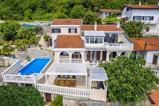 Haus - Verkauf - PRIMORSKO-GORANSKA - OPATIJA - OPATIJA