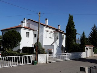 Haus - Verkauf - PRIMORSKO-GORANSKA - KRK - MALINSKA