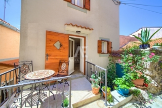 Haus - Verkauf - PRIMORSKO-GORANSKA - KRK - VRBNIK