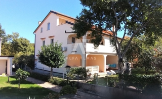 Haus - Verkauf - PRIMORSKO-GORANSKA - KRK - MALINSKA