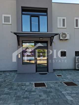 Business premises - Rent - ZADARSKA - ZADAR - SINJORETOVO
