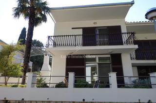 Haus - Verkauf - SPLITSKO-DALMATINSKA - GRADAC - PODACA