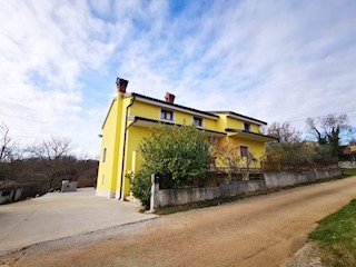 Haus - Verkauf - ISTARSKA - PAZIN - TRVIŽ