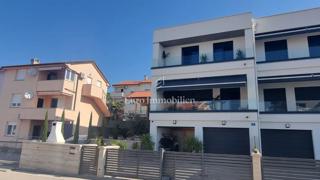 Flat - Sale - PRIMORSKO-GORANSKA - CRIKVENICA - CRIKVENICA
