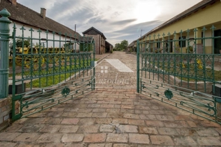 Haus - Verkauf - OSJEČKO-BARANJSKA - KNEŽEVI VINOGRADI - KARANAC