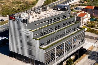 Poslovni prostor - Najam - SPLITSKO-DALMATINSKA - SPLIT - SPLIT