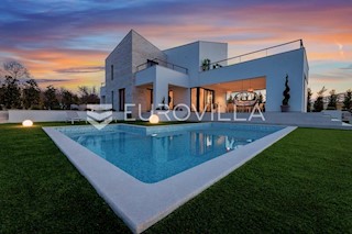 Haus - Verkauf - PRIMORSKO-GORANSKA - KRK - ŽGOMBIĆI