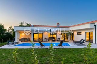 Haus - Verkauf - ISTARSKA - KANFANAR - MATOHANCI