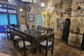 Geschäftsraum - Miete - PRIMORSKO-GORANSKA - CRIKVENICA - CRIKVENICA