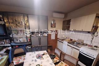 Kuća - Prodaja - KARLOVAČKA - GENERALSKI STOL - DOBRENIĆI