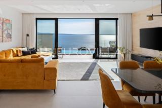 Kuća - Prodaja - SPLITSKO-DALMATINSKA - DUGI RAT - JESENICE