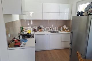 Haus - Verkauf - KARLOVAČKA - LASINJA - LASINJA