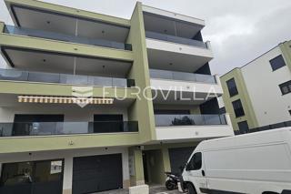 Wohnung - Verkauf - SPLITSKO-DALMATINSKA - MAKARSKA - MAKARSKA