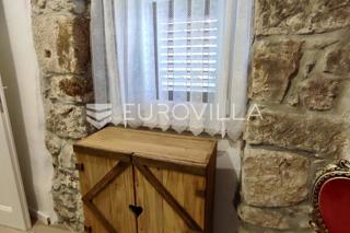 Wohnung - Verkauf - PRIMORSKO-GORANSKA - KRK - OMIŠALJ