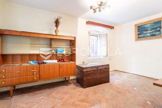 Haus - Verkauf - ŠIBENSKO-KNINSKA - ŠIBENIK - ŠIBENIK