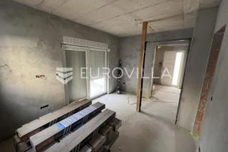 Wohnung - Verkauf - SPLITSKO-DALMATINSKA - KAŠTELA - KAŠTEL SUĆURAC