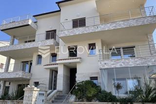 Flat - Sale - PRIMORSKO-GORANSKA - KRK - NJIVICE
