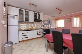 Stan - Prodaja - PRIMORSKO-GORANSKA - NOVI VINODOLSKI - SMOKVICA KRMPOTSKA