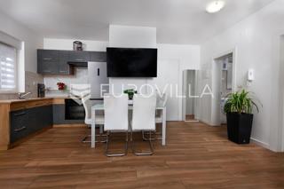 Stan - Najam - PRIMORSKO-GORANSKA - KASTAV - RUBEŠI