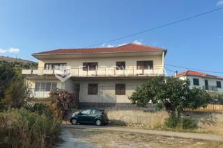 Haus - Verkauf - SPLITSKO-DALMATINSKA - SEGET - SEGET DONJI
