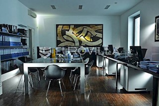 Kuća - Prodaja - GRAD ZAGREB - ZAGREB - DONJI GRAD