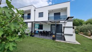 Wohnung - Verkauf - ŠIBENSKO-KNINSKA - VODICE - VODICE