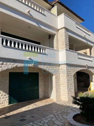 Kuća - Prodaja - SPLITSKO-DALMATINSKA - ŠOLTA - STOMORSKA