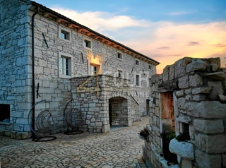 Haus - Verkauf - ISTARSKA - TINJAN - TINJAN