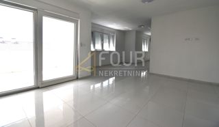 Wohnung - Verkauf - PRIMORSKO-GORANSKA - CRIKVENICA - CRIKVENICA