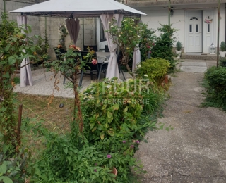 Haus - Verkauf - GRAD ZAGREB - ZAGREB - TREŠNJEVKA