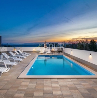 House - Sale - PRIMORSKO-GORANSKA - CRIKVENICA - JADRANOVO
