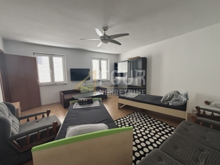 Haus - Verkauf - PRIMORSKO-GORANSKA - NOVI VINODOLSKI - NOVI VINODOLSKI