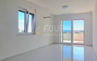 Wohnung - Verkauf - PRIMORSKO-GORANSKA - NOVI VINODOLSKI - NOVI VINODOLSKI