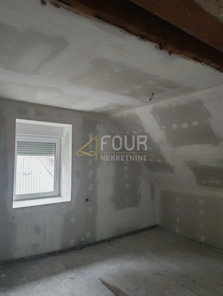 Kuća - Prodaja - PRIMORSKO-GORANSKA - DELNICE - DELNICE