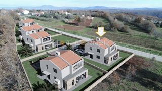 Land - Sale - ISTARSKA - BARBAN - KOROMANI
