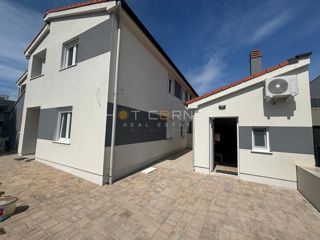 Haus - Verkauf - ISTARSKA - LIŽNJAN - ŠIŠAN