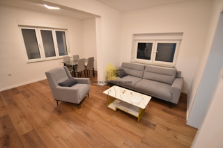 Kuća - Prodaja - GRAD ZAGREB - ZAGREB - TRNOVČICA