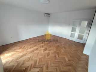 Haus - Miete - GRAD ZAGREB - ZAGREB - GORNJA DUBRAVA