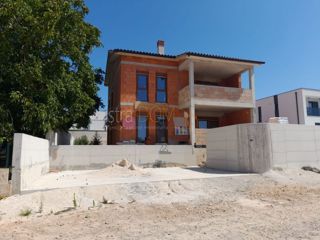 Haus - Verkauf - ISTARSKA - PULA - PULA