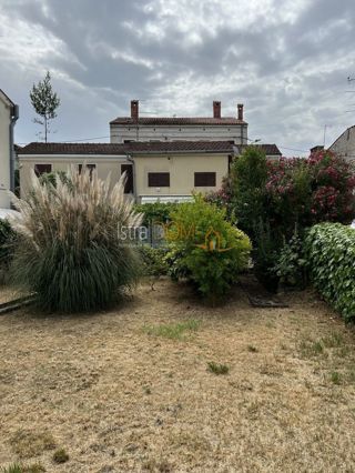 Haus - Verkauf - ISTARSKA - PULA - PULA