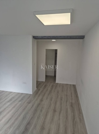 Business premises - Sale - PRIMORSKO-GORANSKA - RIJEKA - RIJEKA