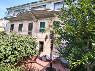 Haus - Verkauf - PRIMORSKO-GORANSKA - CRIKVENICA - CRIKVENICA