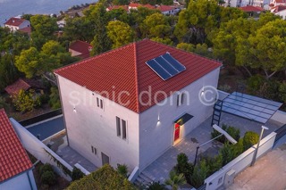Haus - Verkauf - SPLITSKO-DALMATINSKA - BRAČ - SUPETAR