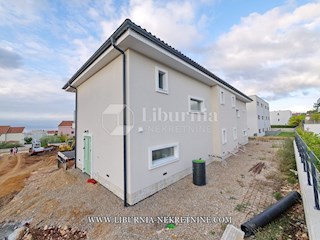 Haus - Verkauf - PRIMORSKO-GORANSKA - KRK - MALINSKA
