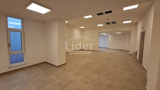 Poslovni prostor - Najam - PRIMORSKO-GORANSKA - RIJEKA - ŠKURINJE