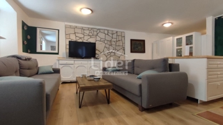 Kuća - Prodaja - PRIMORSKO-GORANSKA - CRIKVENICA - CRIKVENICA