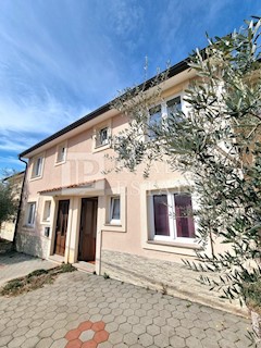 Haus - Verkauf - PRIMORSKO-GORANSKA - KRK - MALINSKA