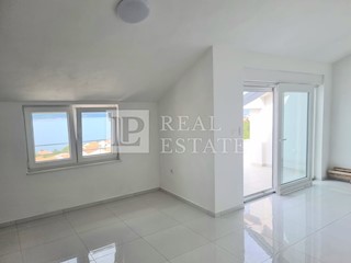 Wohnung - Verkauf - PRIMORSKO-GORANSKA - CRIKVENICA - CRIKVENICA